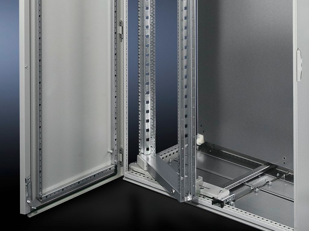 无护板的大型摇架 用于 TS、 VX SE、600 mm 和 1200 mm 宽的机柜