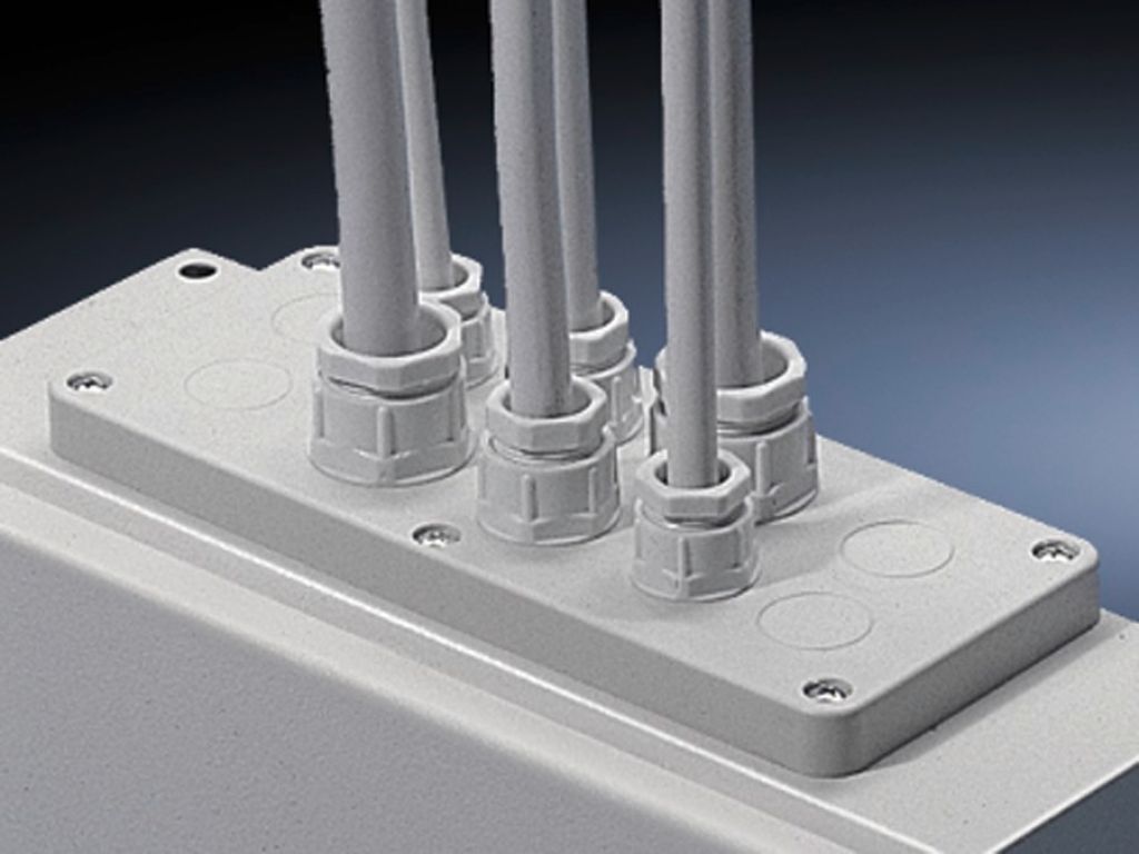 Plastic cable gland plates with PG knockouts