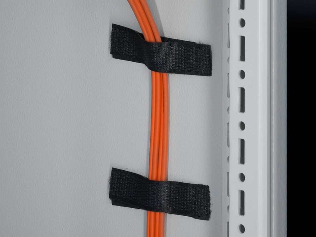 Nylon loop cable holder self-adhesive