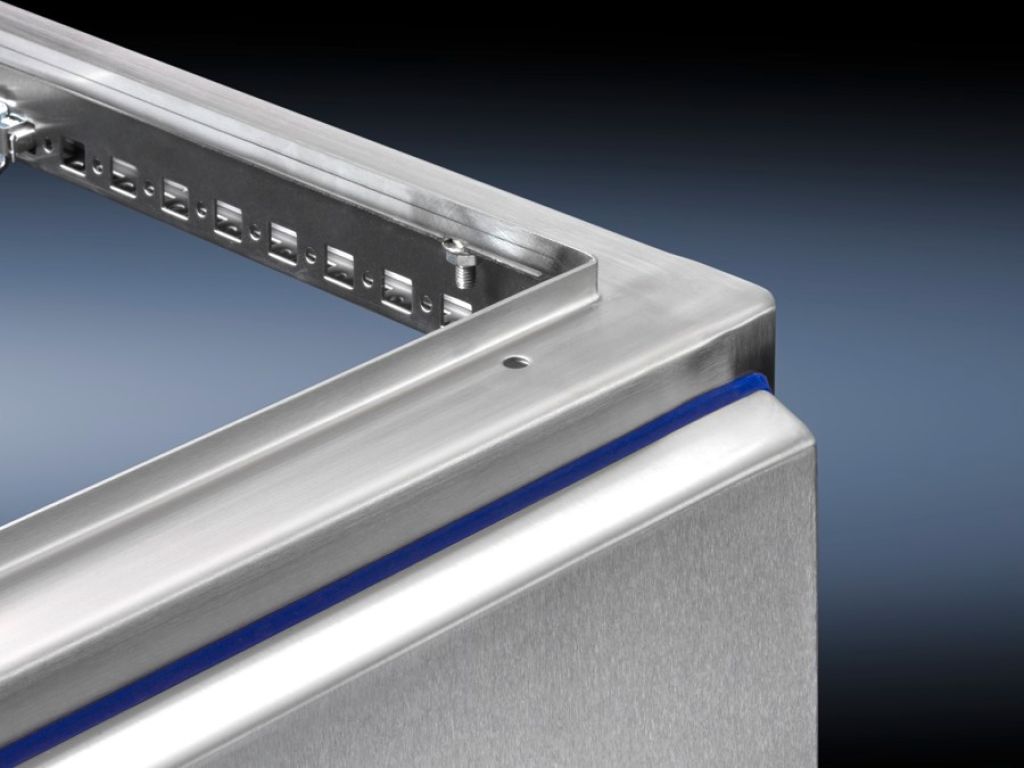 HD side panels for HD system enclosure
