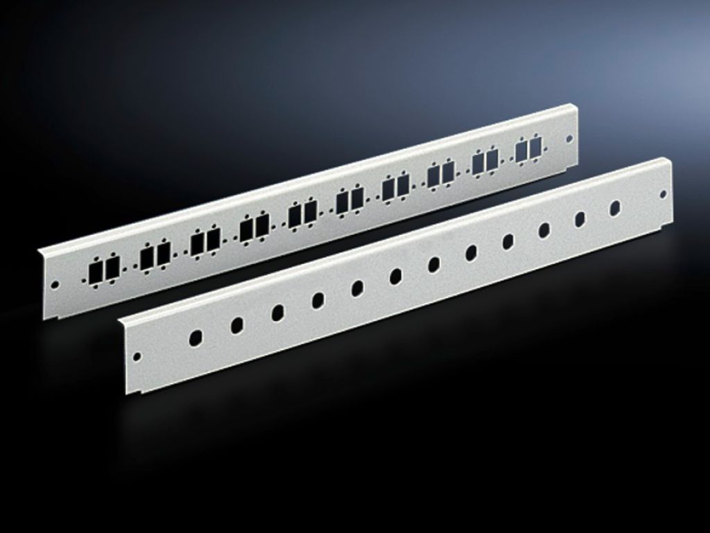 接插嵌板 用于深度可调的光缆接线箱和光纤转接器 (Breakout-Box)，1 U
