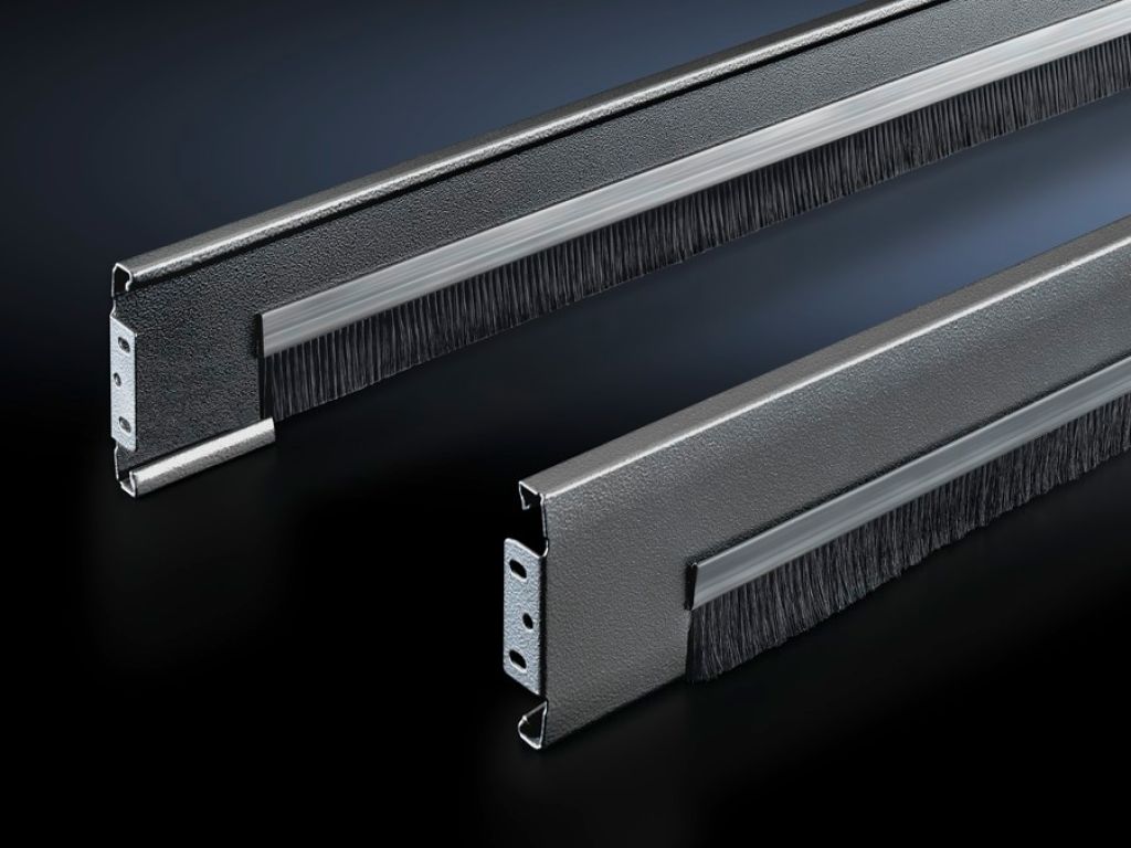 Flex-Block trim panels, 100 mm, with brush strip for Flex-Block corner pieces