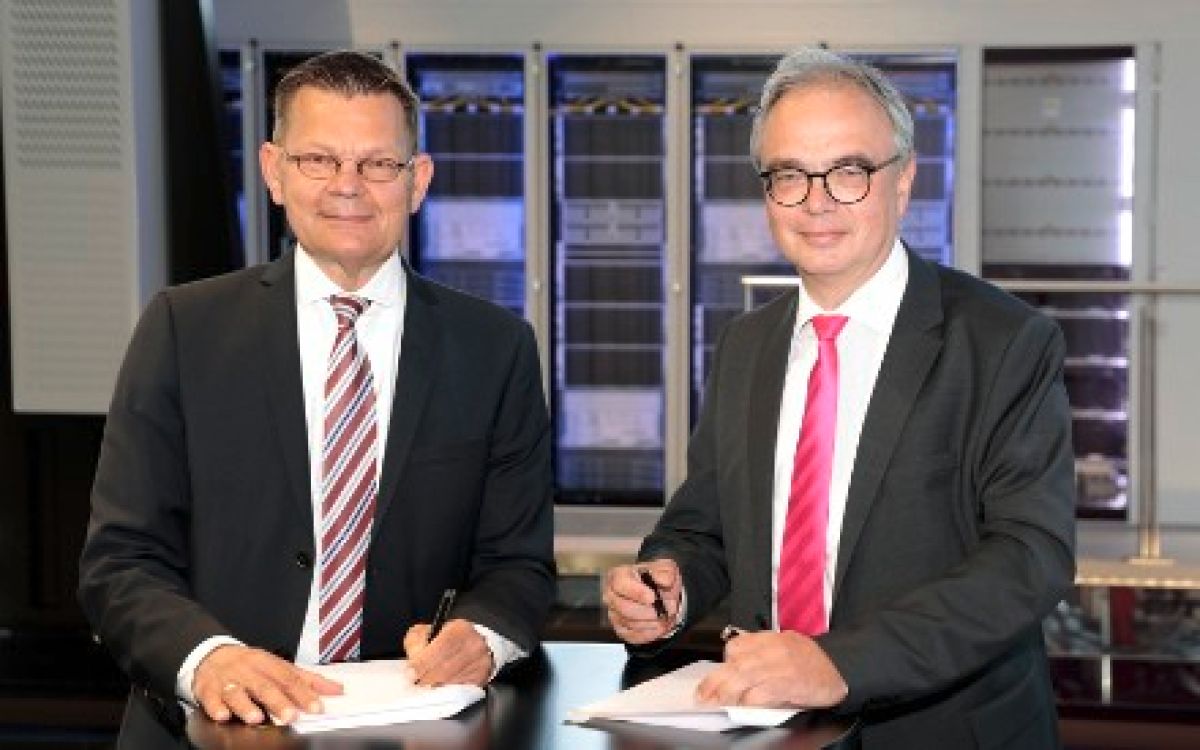 Rittal and Paessler combine IT and OT monitoring