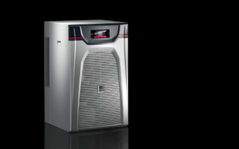 3320200 - Chiller Blue e+ 1,5 - 7 kW