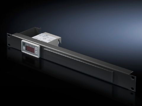 5302041 - Indicador digital de temperatura y termostato integrado en un patch-panel de 1 UA