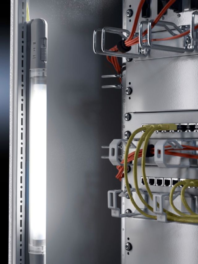 4140210 Compact light